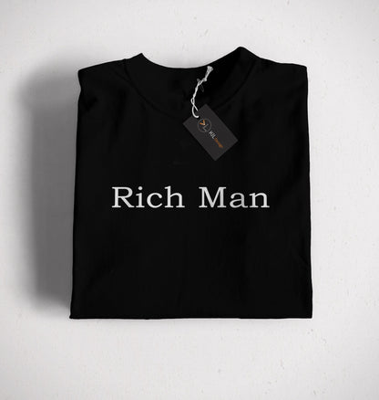 Maglietta con scritta "Rich man"